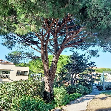 Les Marines D'aryana-6 By Interhome