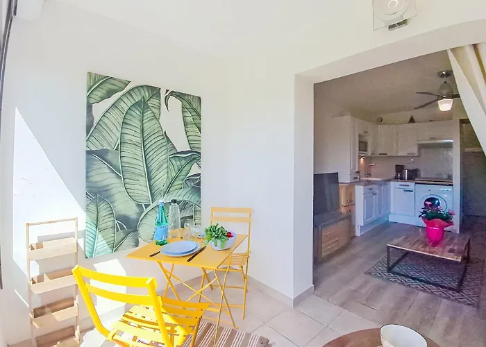 Les Marines D'aryana-6 By Interhome