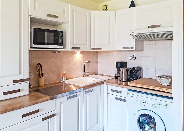 Les Marines D'aryana-6 By Interhome